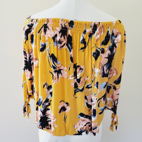 One Clothing floral off shoulder blouse size large - Picture 6 of 8